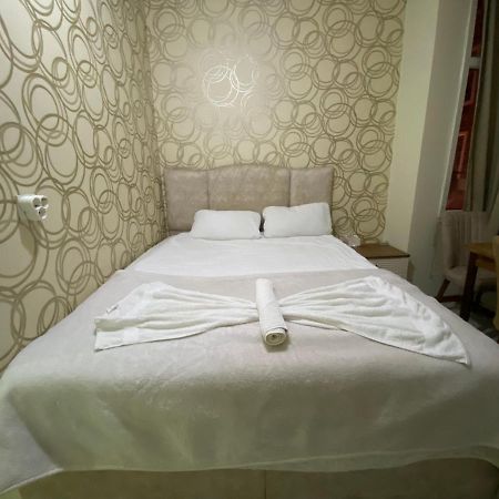 Yildiz Hotel Istanbul Bagian luar foto