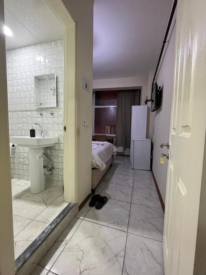 Yildiz Hotel Istanbul Bagian luar foto