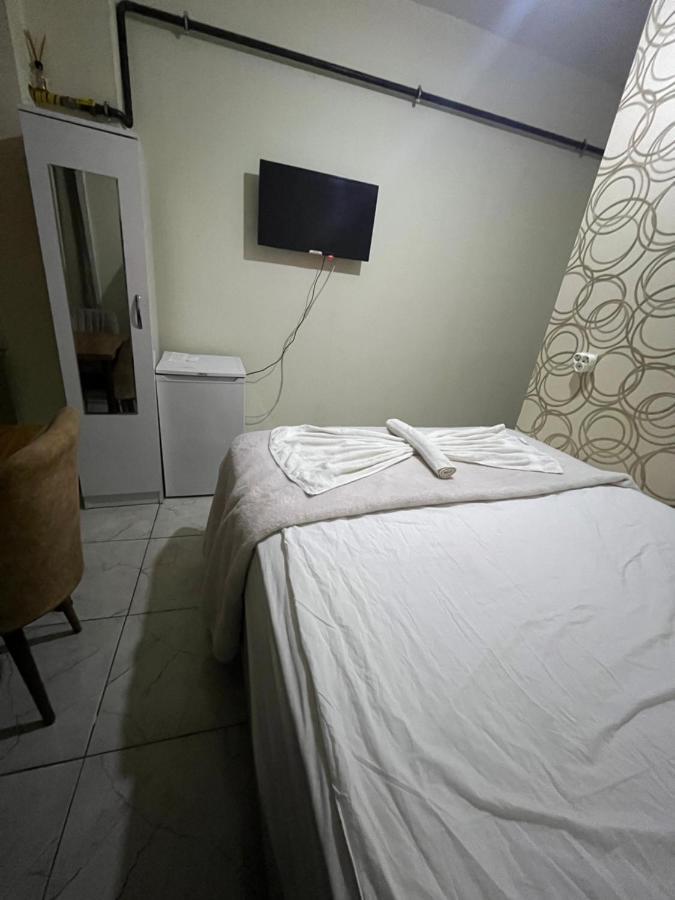 Yildiz Hotel Istanbul Bagian luar foto